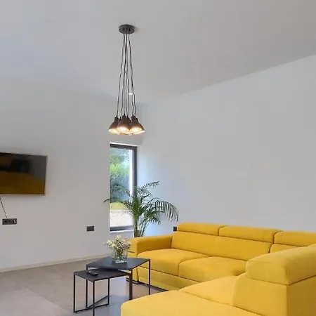 Prisunca Jacuzzi & Swimming Pool Vila Pazin