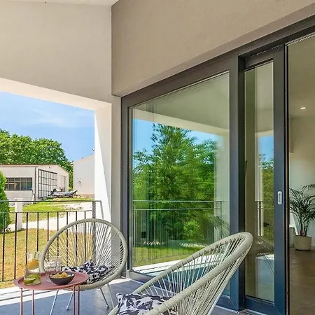 Prisunca Jacuzzi & Swimming Pool * Pazin