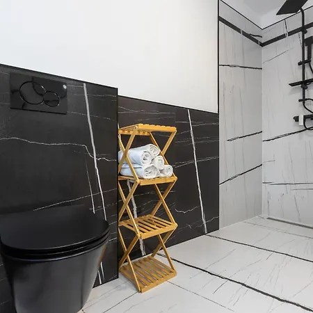 Prisunca With Jacuzzi & Swimming Pool Villa *