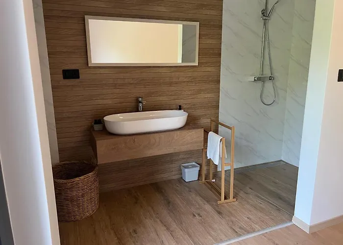 Prisunca Jacuzzi & Swimming Pool