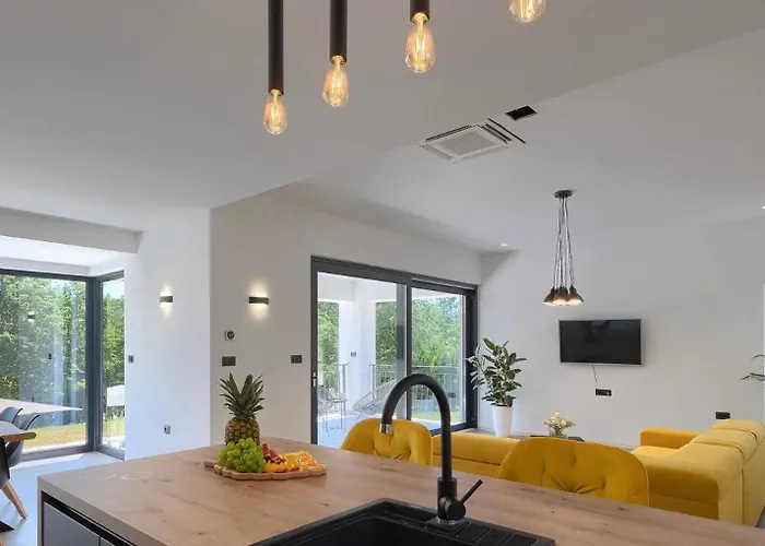 Βίλα Prisunca Jacuzzi & Swimming Pool Pazin