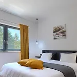 Prisunca With Jacuzzi & Swimming Pool Pazin