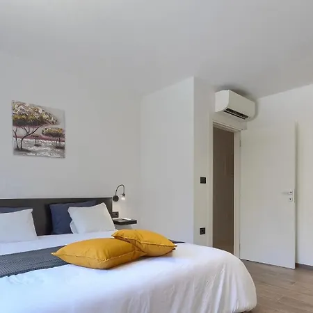 Prisunca Jacuzzi & Swimming Pool * Pazin