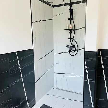 Prisunca Jacuzzi & Swimming Pool Villa Pazin