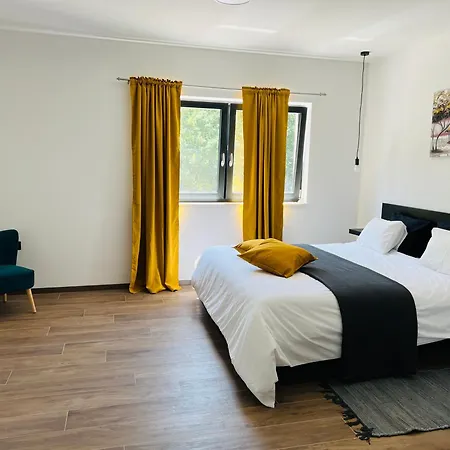 Prisunca With Jacuzzi & Swimming Pool Pazin