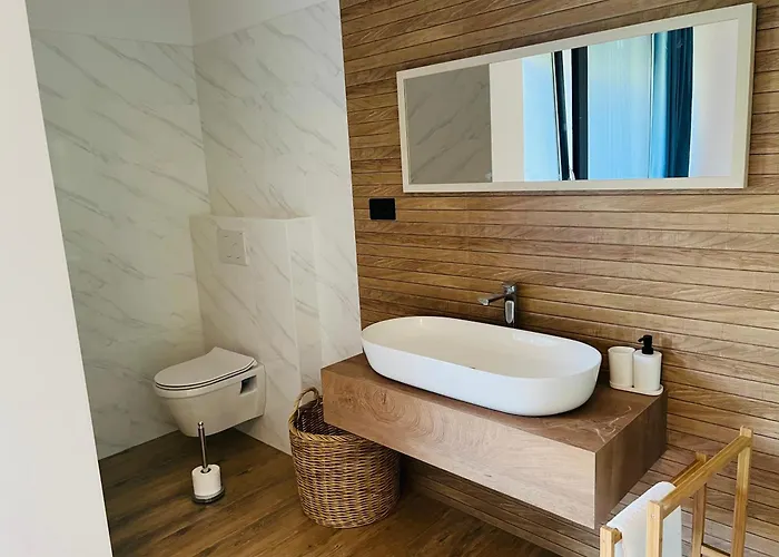 Prisunca Jacuzzi & Swimming Pool